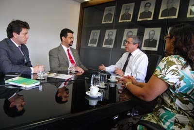 Nova diretoria da Adep-MG agradece apoio da Amagis