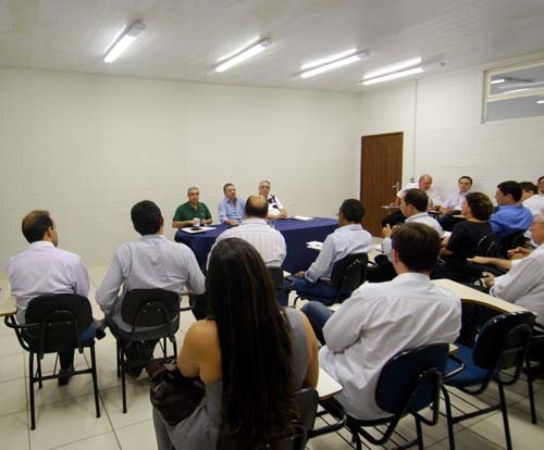 Presidente da Amagis debate condições de trabalho durante encontro do TJMG