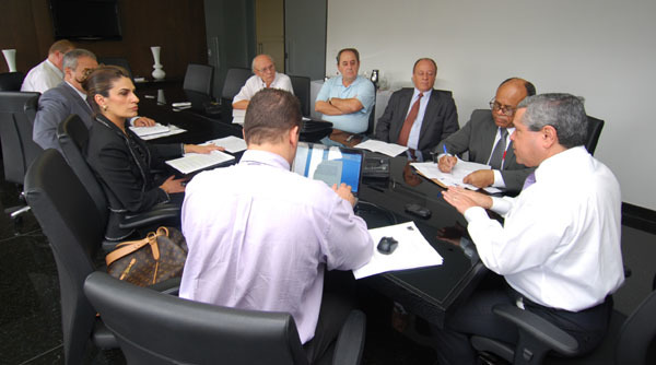 Segurança de magistrados e fóruns é discutida na Amagis