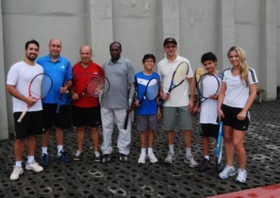Amagis realiza 1ª Clínica de Tênis no Parque Esportivo