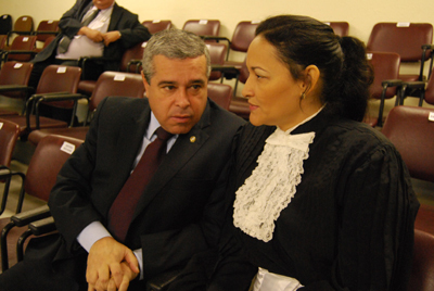 Presidente da Amagis leva apoio à juíza Marixa Rodrigues