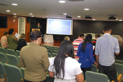 Mães são homenageadas em culto