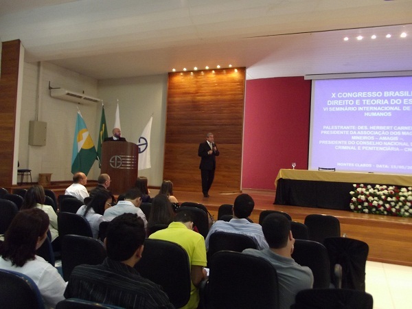 Herbert Carneiro defende modelo antimanicomial para paciente judiciário