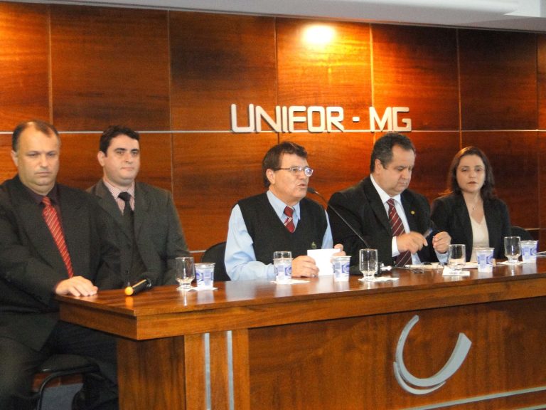 Nelson Missias fala sobre o Tribunal do Júri em Universidade