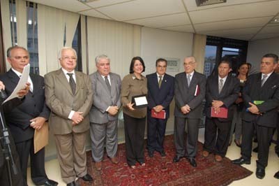 Lançamento de livro e homenagem celebram os 36 anos da Ejef