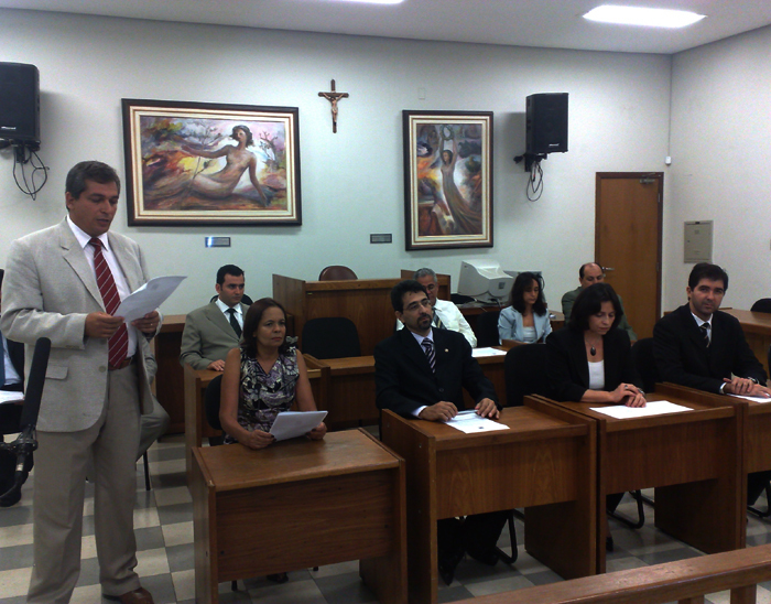 Juízes realizam ato de desagravo em Ipatinga